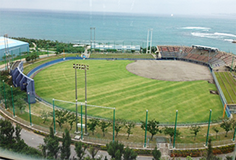 横浜DeNAベイスターズキャンプ市民球場